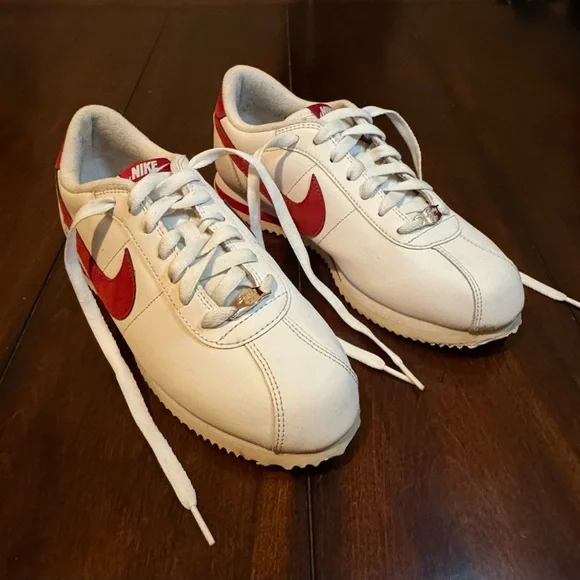 Nike Cortez White and Red Sneaker Men’s 7 (EUR 40) - Picture 1 of 10